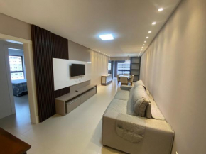 Apartamento 3 Suítes, 2 Vagas na Meia Praia